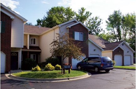 Burntwoods Apartments in Stoughton, WI - Building Photo