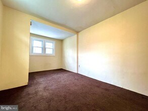 27 Rancocas Ave in Clementon, NJ - Foto de edificio - Building Photo