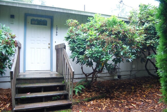 12790 SW Walnut St in Portland, OR - Building Photo - Building Photo