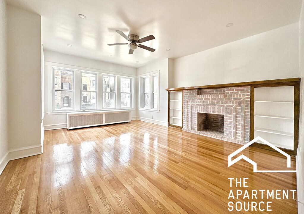 5713 N Talman Ave, Unit 1 in Chicago, IL - Building Photo