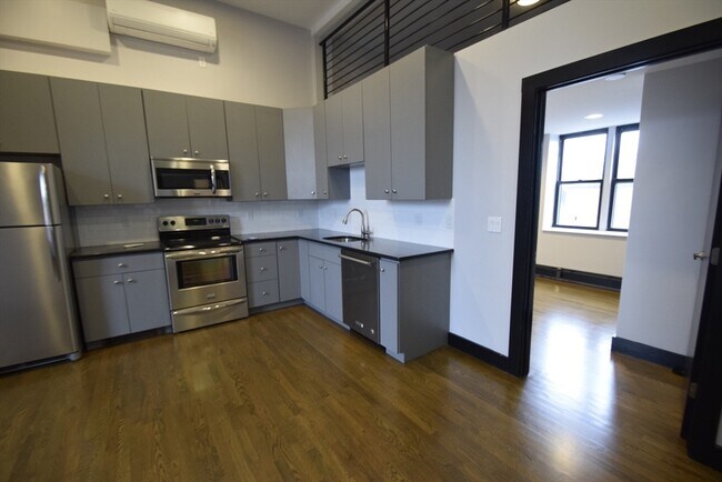 444 Western Ave in Boston, MA - Building Photo - Building Photo