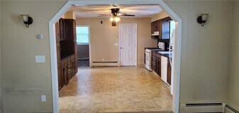 1381 Mineral Spring Ave in North Providence, RI - Building Photo