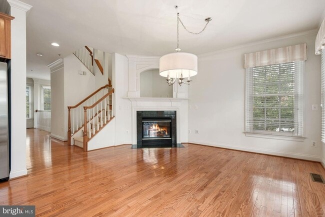 172 Cameron Station Blvd in Alexandria, VA - Foto de edificio - Building Photo