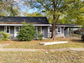 751 SW 1st St in Cooper, TX - Building Photo - Building Photo