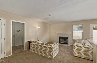 1796 Nuevo Rd in Henderson, NV - Building Photo - Building Photo