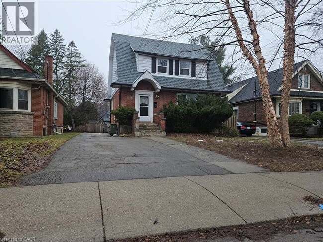 property at 35 Kingsmount St N