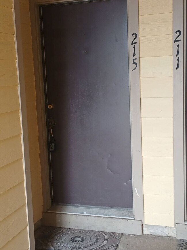 215 Stockton Ct in North Wales, PA - Building Photo - Building Photo