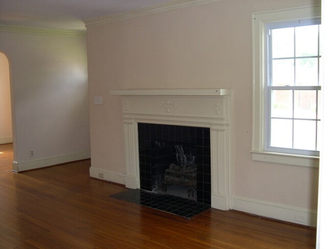 1826 Central Ave in Charlotte, NC - Building Photo - Building Photo