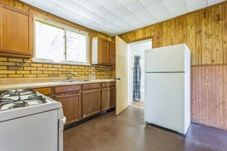 2116 W Garden St in Peoria, IL - Building Photo - Building Photo