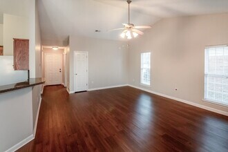 1708 Cherry Creek Dr in Southaven, MS - Building Photo - Building Photo