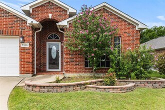 7910 Corona Ct in Arlington, TX - Building Photo - Building Photo