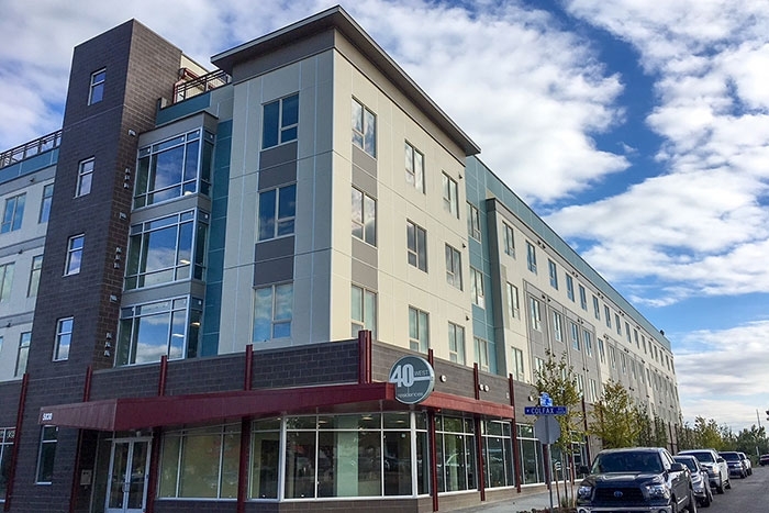 40 West Residences in Lakewood, CO - Building Photo