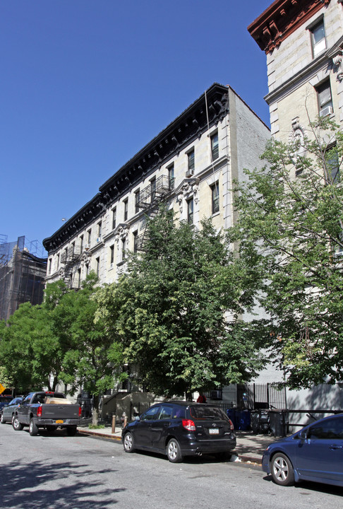 484 Convent Ave in New York, NY - Building Photo