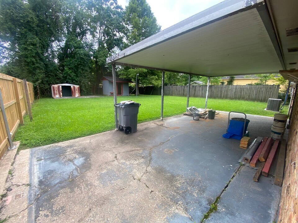 5816 Hartford Ave in Baton Rouge, LA - Building Photo