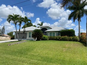 1123 SW 28th Terrace in Cape Coral, FL - Building Photo - Building Photo