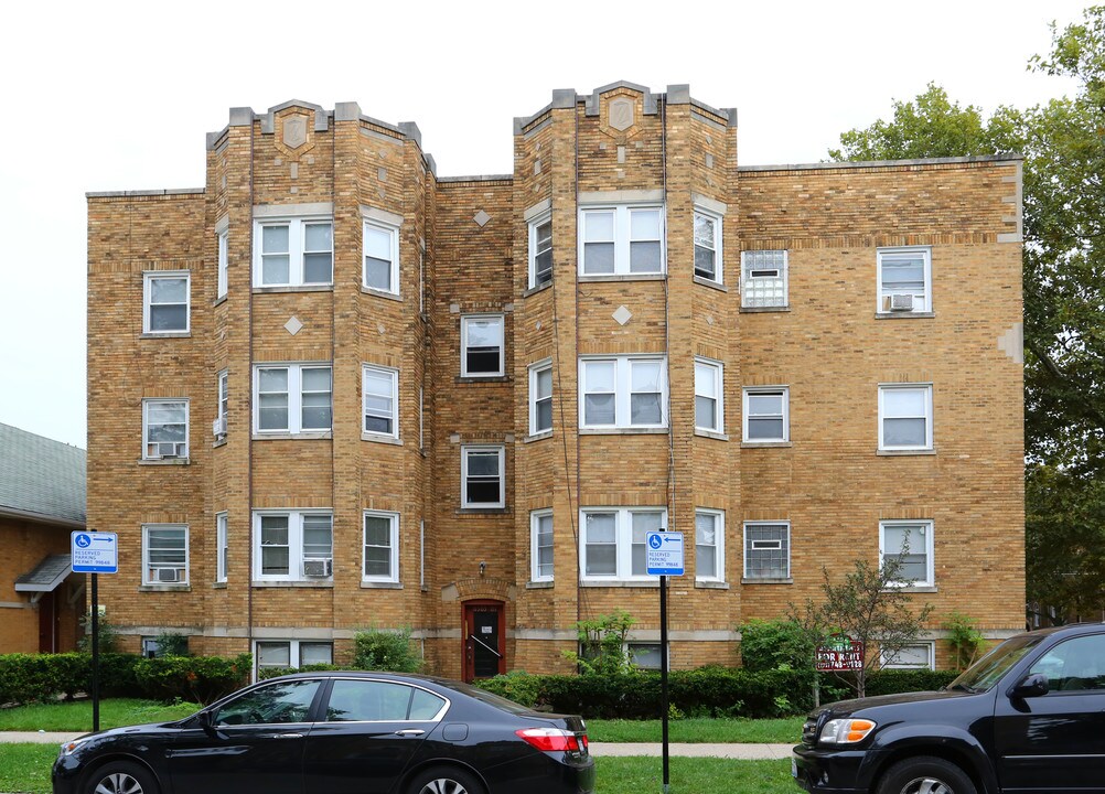 6501 N Fairfield Ave in Chicago, IL - Building Photo