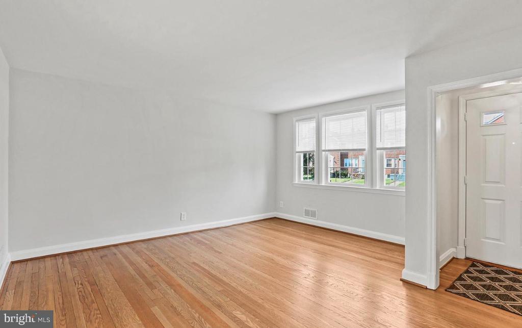 403 Stratford Rd in Catonsville, MD - Building Photo