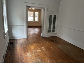 911 W 9th St, Unit 911 in Erie, PA - Building Photo - Building Photo