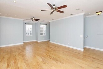 2611 Espana Ct in Tampa, FL - Building Photo - Building Photo