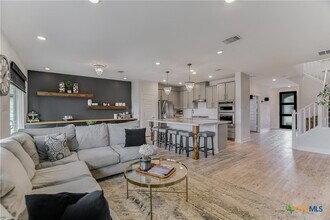 109 Kyndals Meadow Cove in Georgetown, TX - Building Photo - Building Photo
