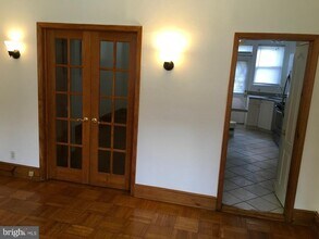2477 W Cold Spring Ln in Baltimore, MD - Building Photo - Building Photo