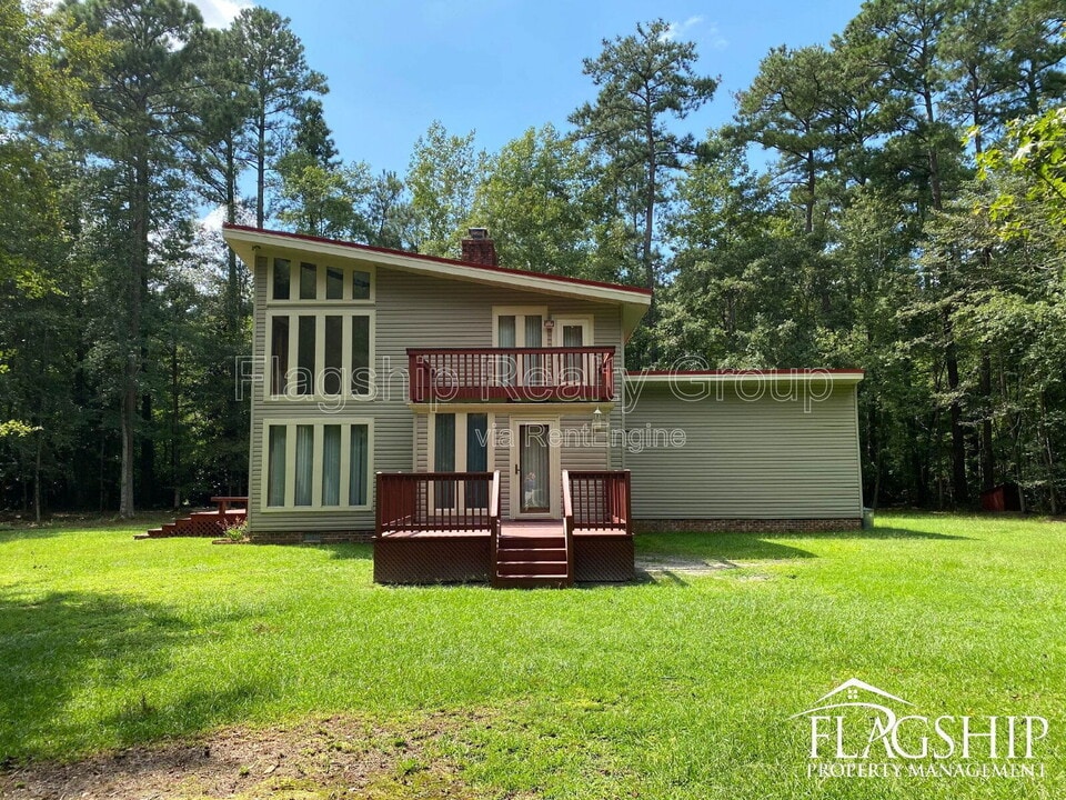 1228 Forest Acres Dr in Greenville, NC - Building Photo