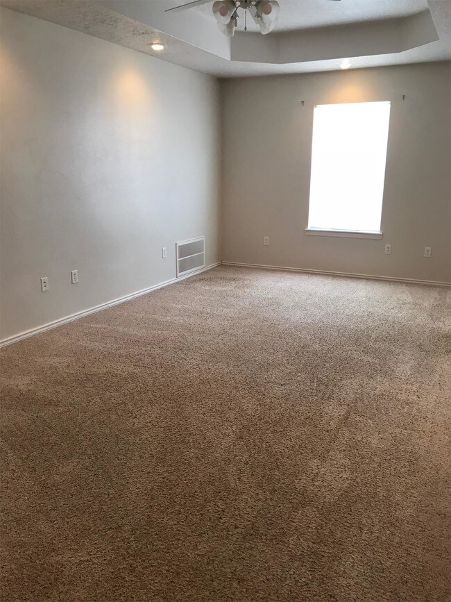 1705 M.L.K. Jr Blvd-Unit -B in Clovis, NM - Building Photo - Building Photo