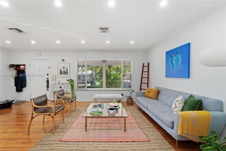 1425 Trillo Ave in Coral Gables, FL - Building Photo - Building Photo