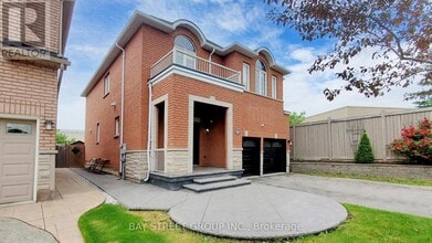 505 Heath St in Oakville, ON - Building Photo - Building Photo