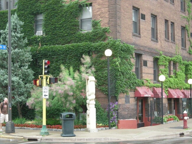 property at 1204 Harmon Pl