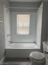 438 E 152nd St-Unit -down in Cleveland, OH - Building Photo - Building Photo