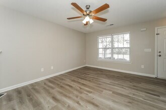 229 Lossie Ln in Mcdonough, GA - Building Photo - Building Photo