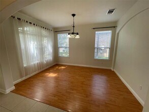 10401 Yellowstone Dr in Austin, TX - Building Photo - Building Photo