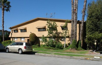 847 S Sherbourne Dr in Los Angeles, CA - Foto de edificio - Building Photo