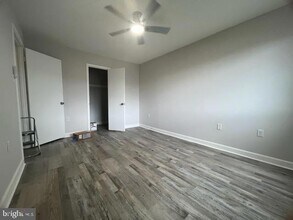 1600 Renate Dr, Unit T1 in Woodbridge, VA - Building Photo - Building Photo