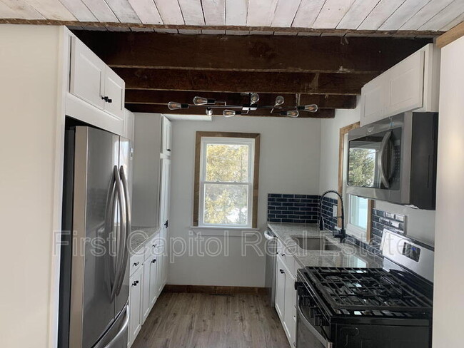 560 Blooming Grove Rd in Hanover, PA - Building Photo - Building Photo