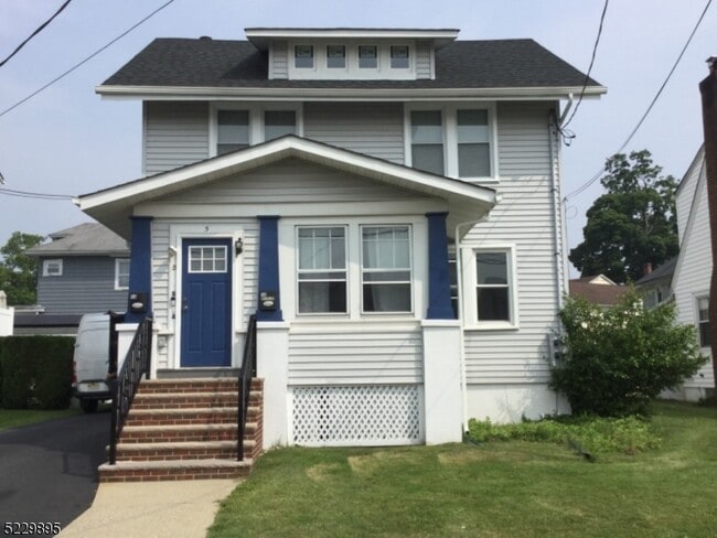 property at 5 Christopher St