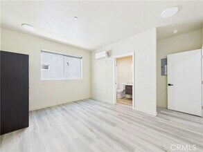 8457 Langdon Ave in Los Angeles, CA - Building Photo - Building Photo