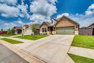 138 Niagara Fls Ln in Kyle, TX - Building Photo - Building Photo