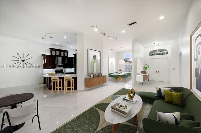 2527 Jardin Dr in Weston, FL - Building Photo - Building Photo