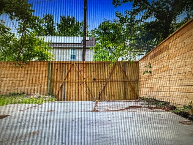 property at 4713 Eads St NE