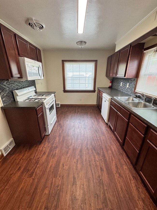 212 E Kline St in Girard, OH - Building Photo - Building Photo