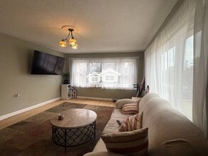 601 Labore Rd in Little Canada, MN - Building Photo - Building Photo