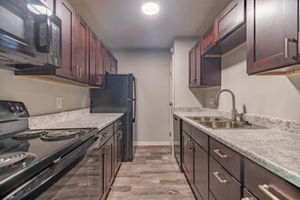 Crown Crossing Apartments in Amelia, OH - Building Photo - Building Photo