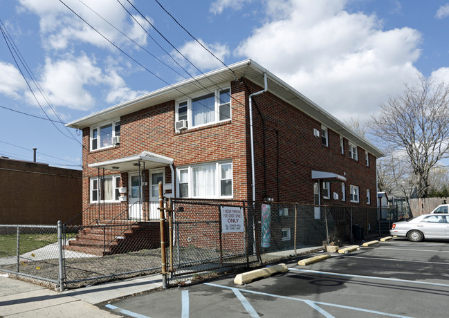 2107 Grier Ave in Linden, NJ - Building Photo - Building Photo