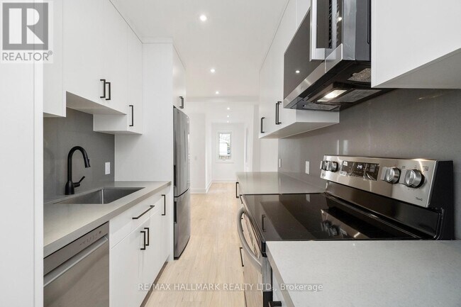 709 Willard Ave in Toronto, ON - Building Photo - Building Photo