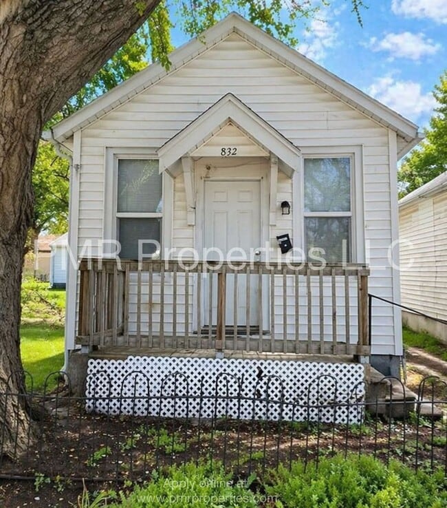 property at 832 Warsaw Ave