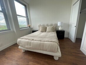 129 Church St, Unit Studio in New Haven, CT - Building Photo - Building Photo