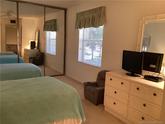 property at 2460 SW Danbury Ln