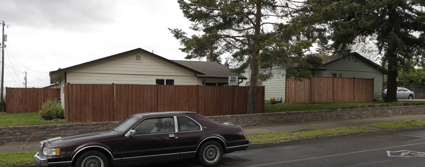 3300 Kauffman Ave in Vancouver, WA - Building Photo